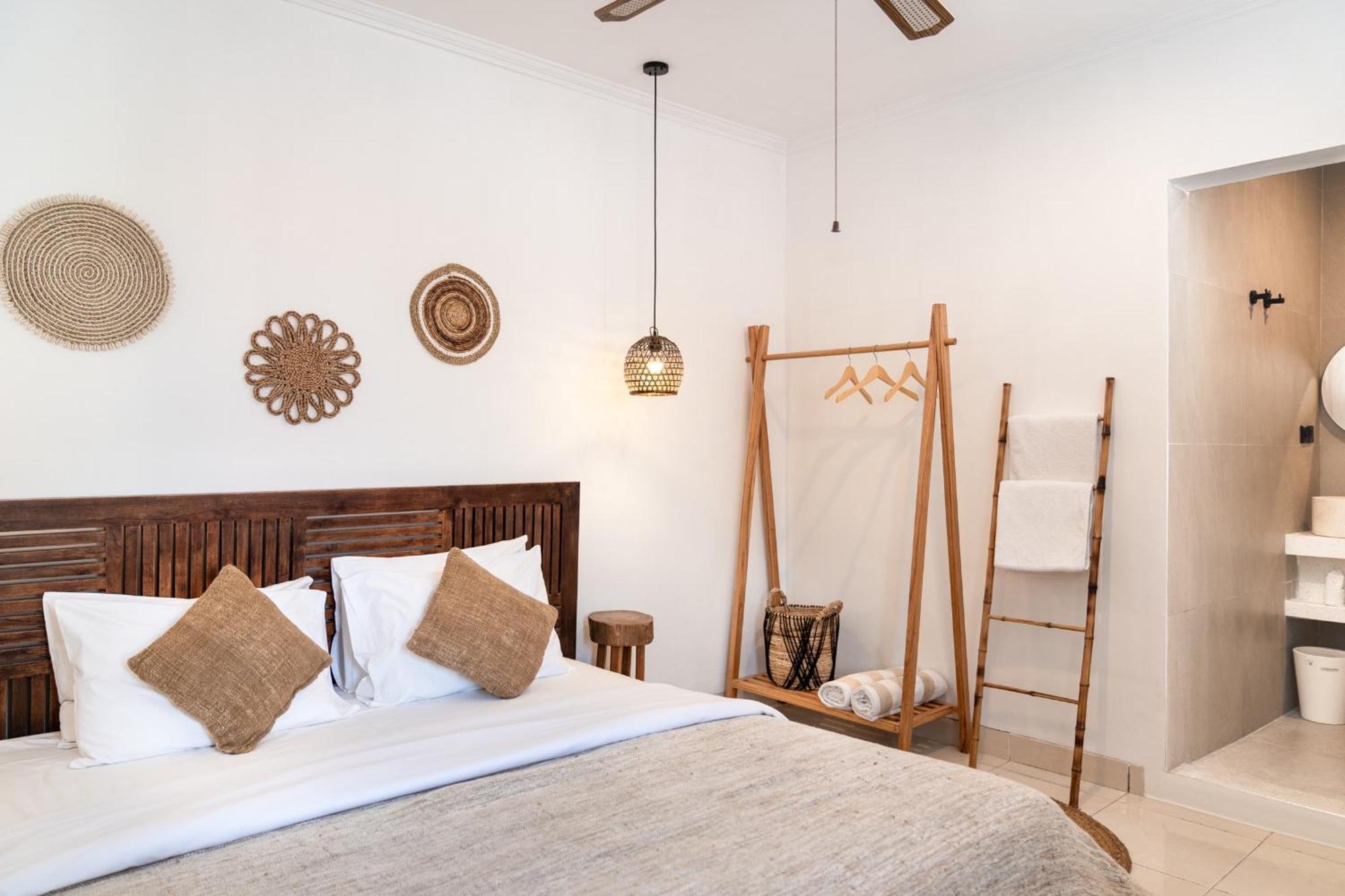 Casa De Lupe 5 Bedroom Villa In Kerobokan Seminyak Zewnętrze zdjęcie